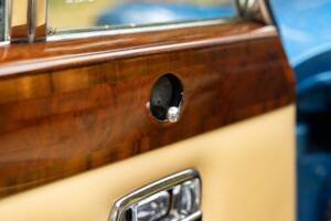 Image 18/50 of Rolls-Royce Silver Shadow II (1979)
