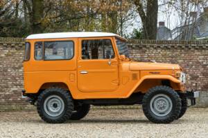 Image 40/50 of Toyota Land Cruiser FJ 40 (1980)