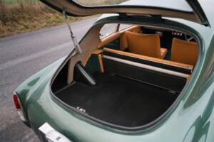 Image 18/31 of Aston Martin DB 2/4 Mk III (1958)