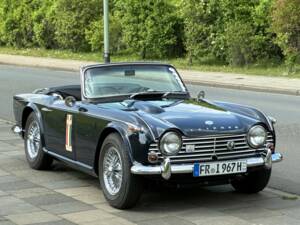 Imagen 1/7 de Triumph TR 4A IRS (1967)