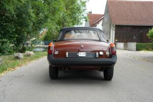 Image 3/100 of MG MGB (1978)