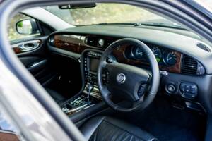 Afbeelding 22/47 van Jaguar XJ 2.7 D (2008)