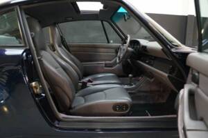 Image 19/50 de Porsche 911 Carrera (1995)