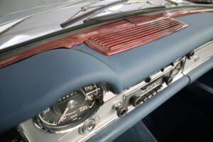 Bild 21/45 von Mercedes-Benz 280 SL (1968)