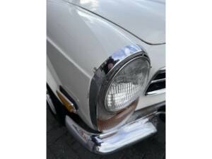 Bild 18/50 von Mercedes-Benz 280 SL (1969)