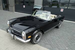 Bild 3/35 von Mercedes-Benz 280 SL (1969)