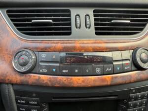 Bild 17/51 von Mercedes-Benz CLS 350 (2005)