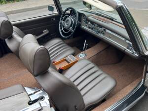 Bild 29/41 von Mercedes-Benz 280 SL (1971)