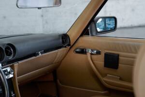 Image 16/50 de Mercedes-Benz 560 SL (1989)
