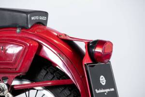 Image 30/50 de Moto Guzzi 250 SS (1950)