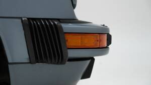 Image 13/15 of Porsche 911 Carrera 3.2 (1984)