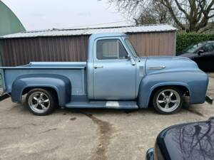 Image 6/8 of Ford F-100 (1954)