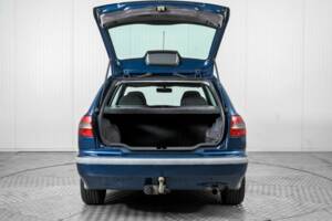 Image 25/29 of Volvo V40 2.0 16V (1999)