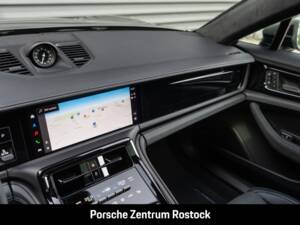 Obraz 13/33 pojazdu Porsche Panamera GTS (1900)