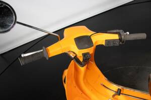 Afbeelding 12/33 van Piaggio Vespa 50 N Special (1974)