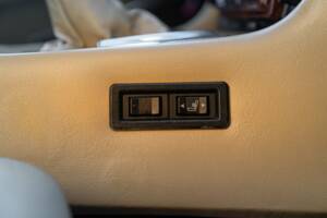 Image 29/50 de Jaguar XJ-S 3.6 (1988)