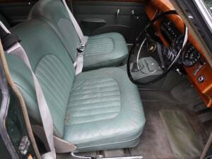 Imagen 9/18 de Jaguar Mk II 2.4 (1967)