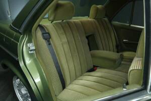 Bild 27/50 von Mercedes-Benz 300 D (1981)
