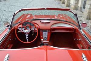Image 14/20 of Chevrolet Corvette (1962)