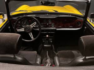 Image 34/70 of Triumph TR 6 PI (1976)