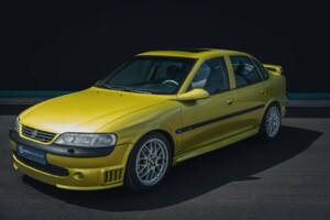 Bild 2/15 von Opel Vectra 2,5 i500 (1998)