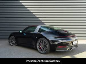 Obraz 23/32 pojazdu Porsche 911 Carrera 4S (1900)