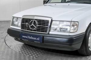 Imagen 21/50 de Mercedes-Benz 200 (1986)