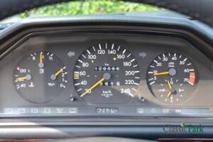 Bild 39/50 von Mercedes-Benz E 200 (1994)