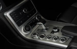 Image 24/34 of Mercedes-Benz SLS AMG (2013)