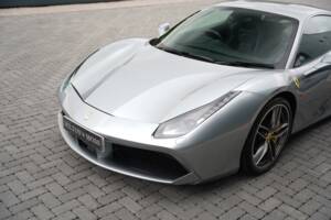 Image 28/50 of Ferrari 488 GTB (2017)