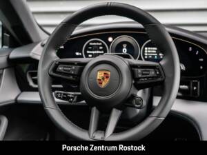 Bild 10/37 von Porsche Taycan 4S Sport Turismo (1900)