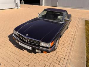 Afbeelding 37/59 van Mercedes-Benz 560 SL (1986)
