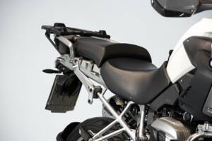 Image 29/50 of BMW DUMMY (2010)