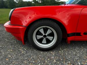 Bild 22/47 von Porsche 911 Carrera 4 (1990)