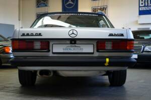 Immagine 14/40 di Mercedes-Benz 280 CE (1980)