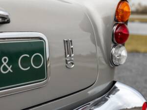 Immagine 15/74 di Aston Martin DB 5 Vantage (1964)