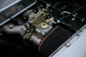 Image 19/42 of MG MGB GT (1972)