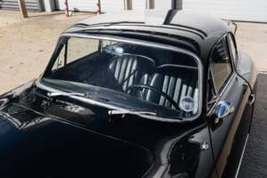 Image 17/48 of Porsche 356 C 1600 (1964)