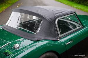 Image 47/59 of Austin-Healey 100&#x2F;6 (BN6) (1958)