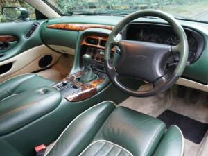 Afbeelding 8/19 van Aston Martin DB 7 (1998)