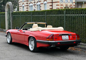 Image 4/45 of Jaguar XJ-S Convertible (1990)