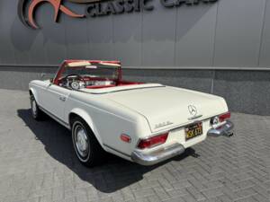Immagine 14/50 di Mercedes-Benz 280 SL (1968)