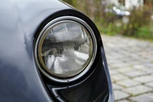 Image 6/16 de Ferrari 365 GT 2+2 (1968)