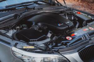 Immagine 35/35 di BMW M5 Touring (2007)