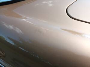 Image 46/73 of Volvo 1800 ES (1972)