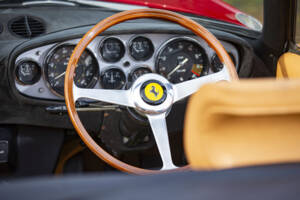 Image 12/40 of Ferrari 365 GTB&#x2F;4 Spyder (1973)