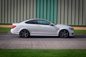 Bild 4/25 von Mercedes-Benz C 63 AMG (2012)