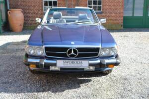 Bild 7/16 von Mercedes-Benz 560 SL (1988)