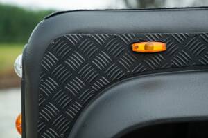 Image 19/50 of Land Rover 90 (1985)