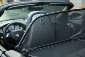 Image 22/50 of Porsche 911 Carrera GTS (2011)